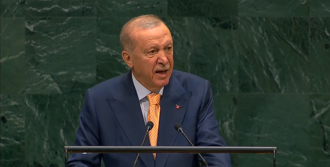 Erdogan Calls for Palestinian Statehood and Gaza Reconstruction at UN