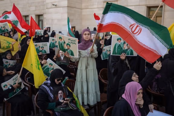 Iranians Welcome US Deal but Remain Cautious About the Future