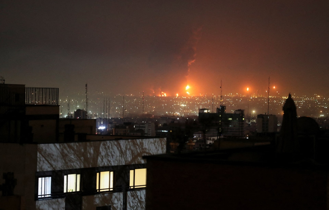 Middle East Tensions Rise as Countries Push for Peace in Iran War