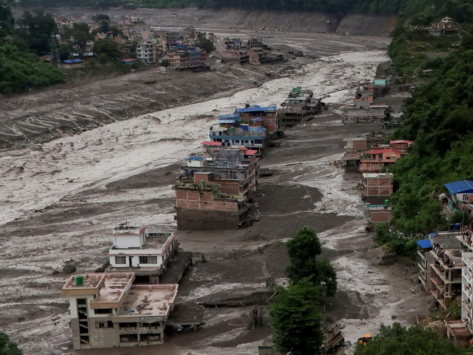 More Than 800 Missing After Deadly Flash Flood in Nepal